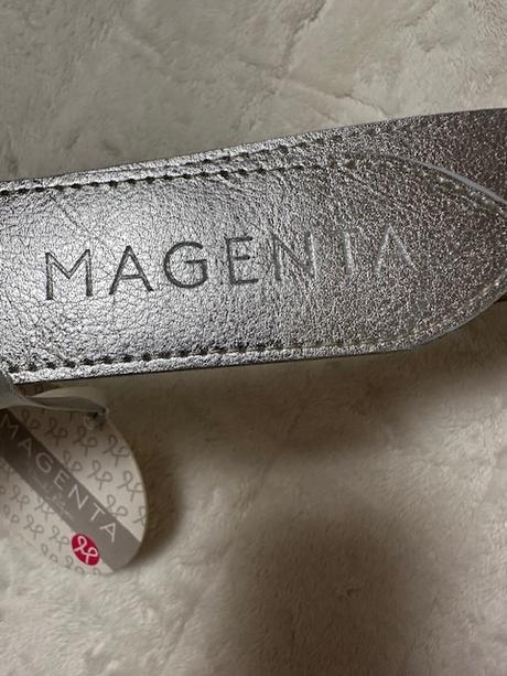 Strieborný kožený opasok zn. magenta,