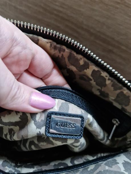 Kabelka guess, guess