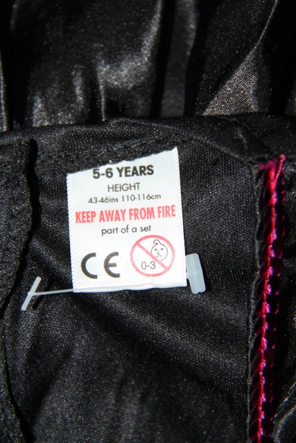 Karnevalové šaty veľ. 5-6 rokov a,