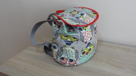 Dievčenské kabelky a ruksačik,