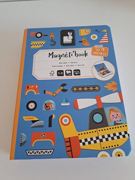 Magnetická kniha,