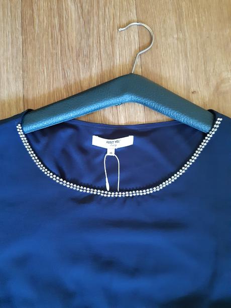 Spoločenské šaty, 46