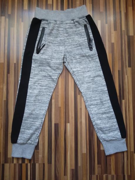 Frajerské tepláky, 128