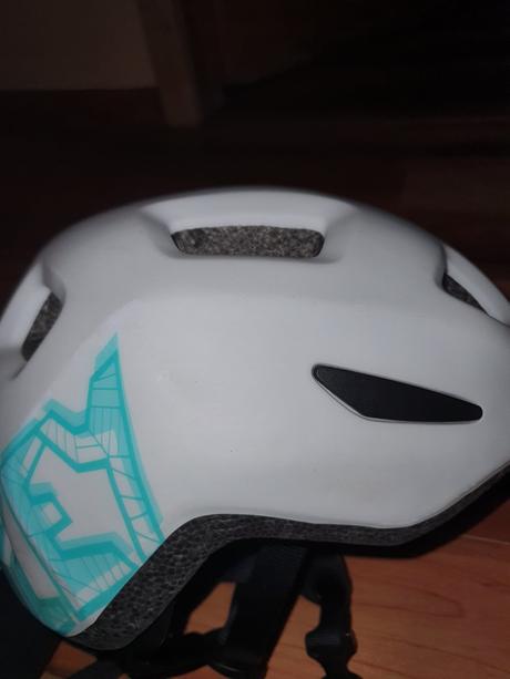 Prilba kellys acey 022 white na bicykel 2-4 r, xs