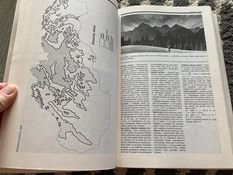 Malá slovenská vlastiveda 1.diel (1989), 