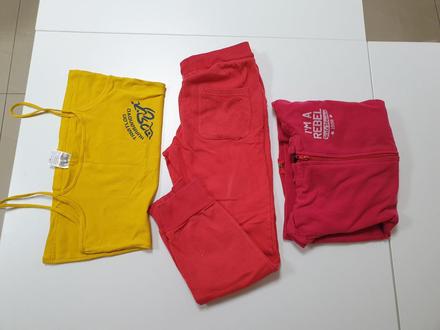 Set- tepláky, tielko, mikina, 134