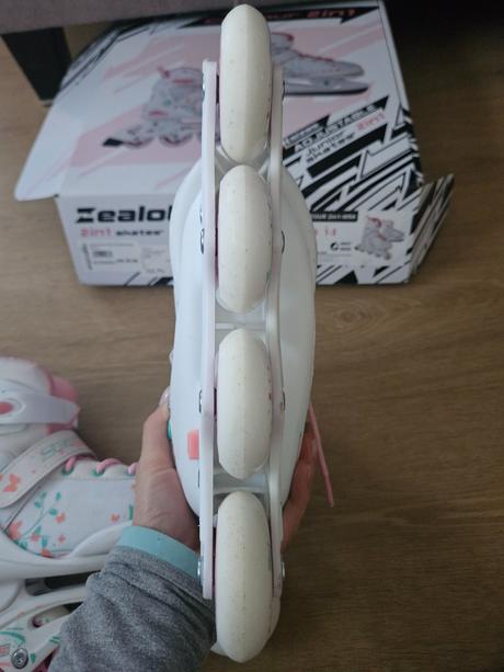 Kolieskove korcule 2v1 velkost 33-36, zealot,33