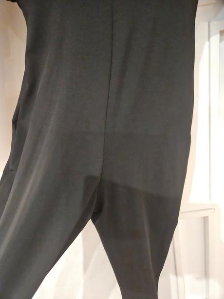 Bundicka overal nenosene, s