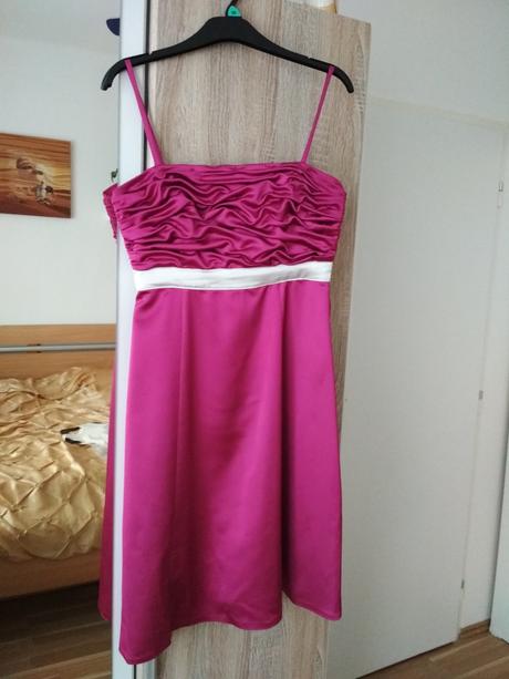 Spolocenske saty, 38