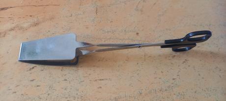 Kliešte na servírovanie, 