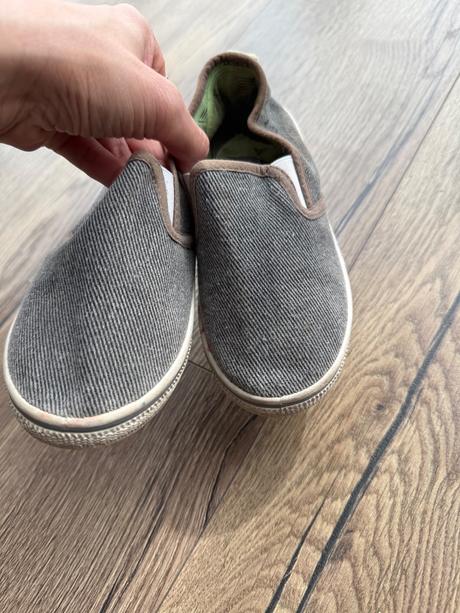 Nasuchovacky, reserved,27