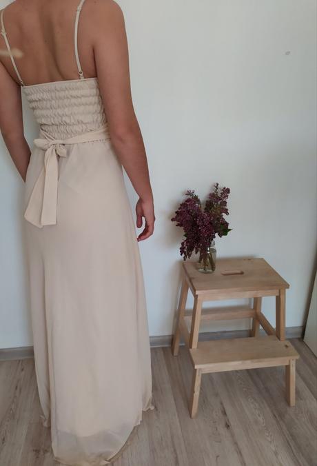 Béžové spoločenské šaty, m