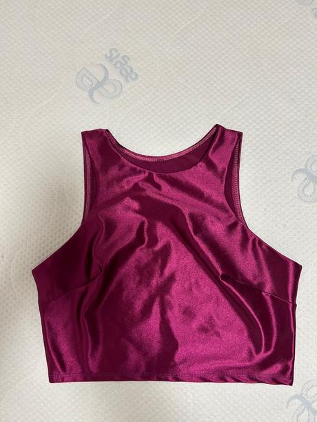 Fialovy top, piazza italia,m