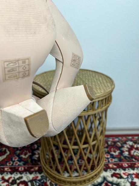 Nude krémové béžové lodičky sandále asos, 36