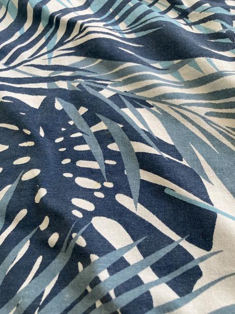 Tricko, reserved,152