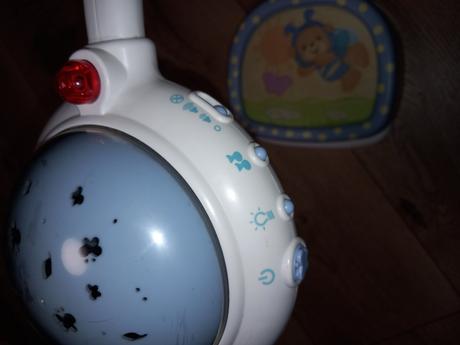 Projektor/kolotoč nad postieľku,