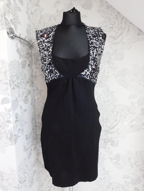 Luxusne pekne saty, 38