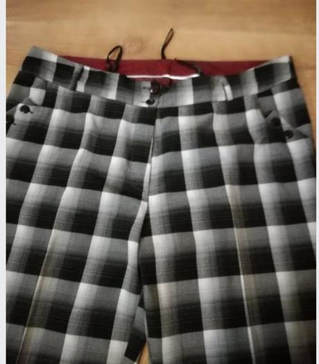 Trištvrťáky kárované, 50