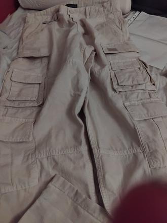 Kapsace zara, al.voj.nohavice zľava, zara,40