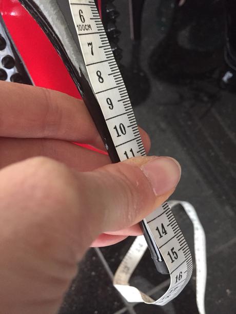 Christian louboutin spikes pumps - ostňove lodičky, 39