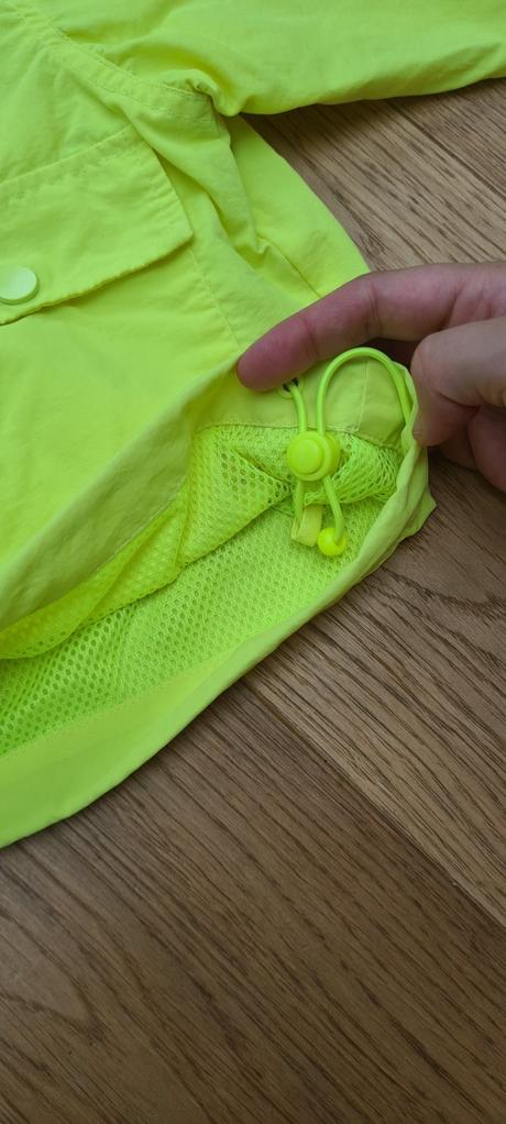 Vetrovka neonova, reserved,98