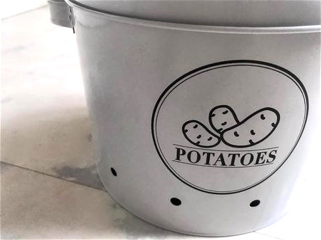 Plechová nádoba na skladovanie zemiakov, 
