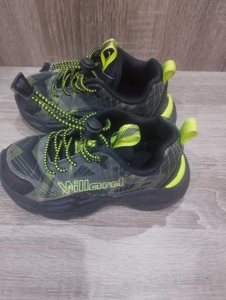 Chlapčenské tenisky, 26