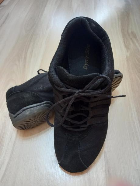 Tenisky tanečné, 25