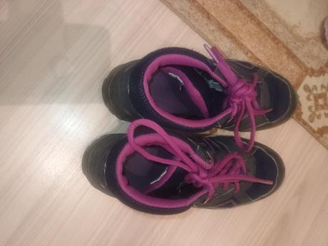 Turistické topánky 34 top stav, quechua,34