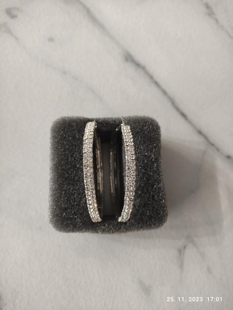 Kruhové náušnice,