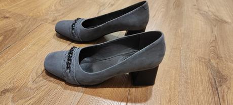 Poltopánky zn.caprice, 38