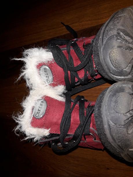 Teplucke cizmicky, 23