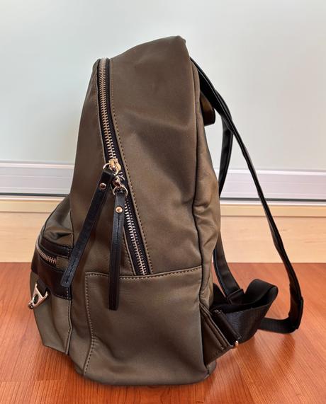 Dámsky ruksak, medicine