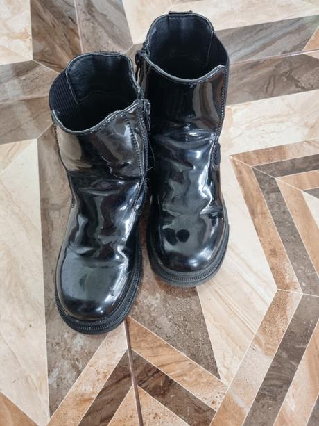 Topanky na jesen, nelli blu,31