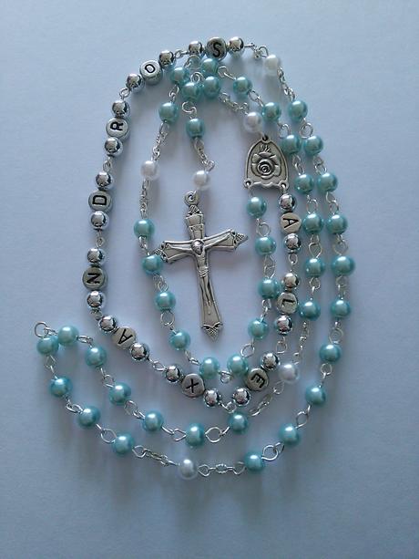 Ruženec s menom a dátumom, 