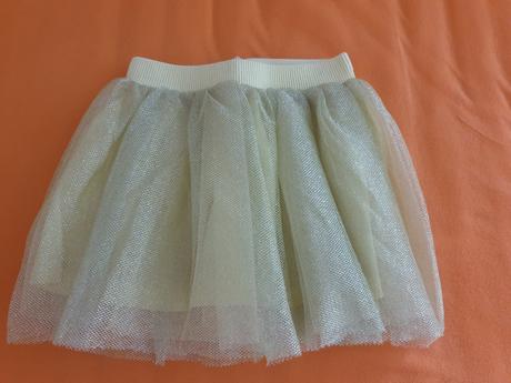 Suknicka, reserved,80