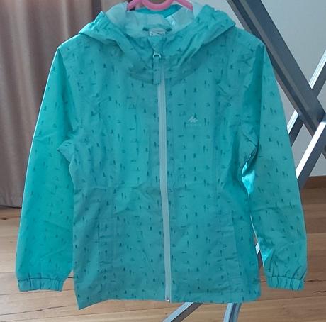Dievčenská bunda, decathlon,110