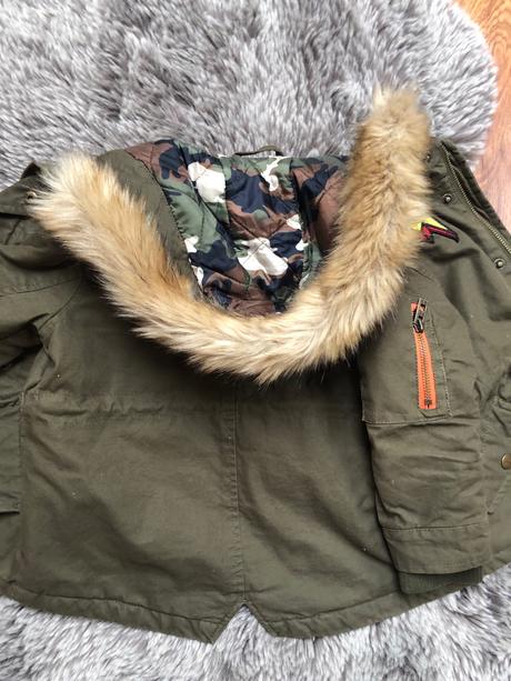 Hrubšia bunda reserved, reserved,98