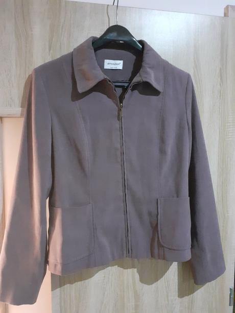 Sako č.40, atmosphere,40