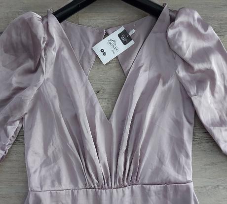 Fialkové spoločenské šaty, 38