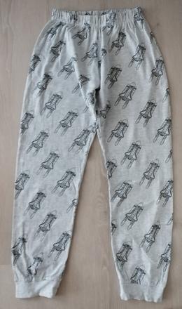 Pyžamo, reserved,158