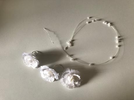 Kvietky do vlasov na prv.sv.prijímanie,