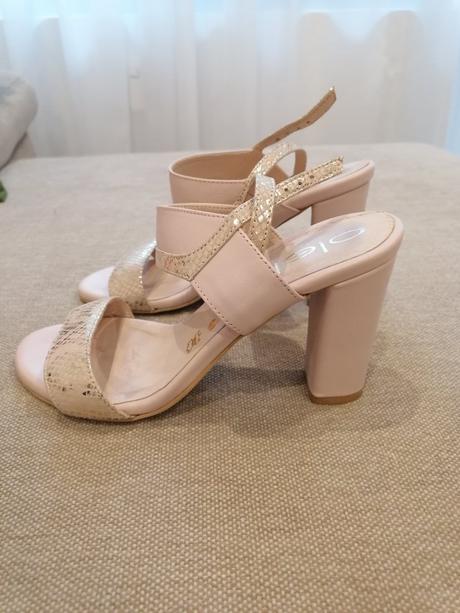 Dámske sandále, 37