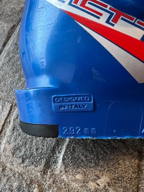 Lyžiarky, dynastar,24