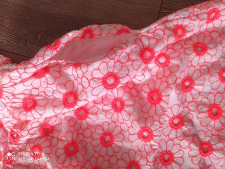 Predám kvetinkoveé šaty, atmosphere,34