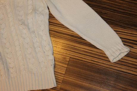 Vzorovaný dámsky sveter v. m, l