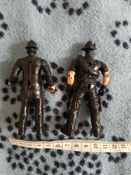 Postavicky poziarnikov, 