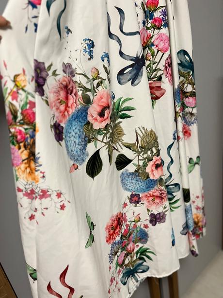 Spoločenské saty, xs