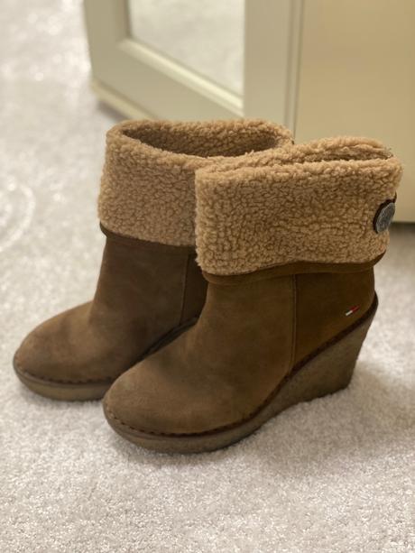 Čižmy členkové na platforme, tommy hilfiger,37