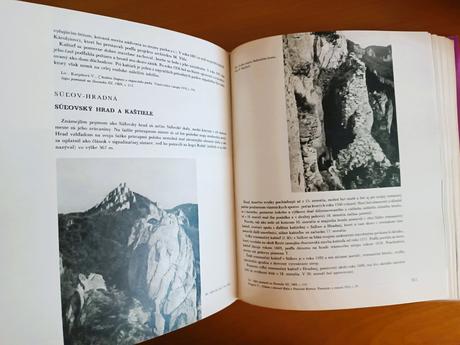 Hrady, zámky a kaštiele na slovensku (1977), 